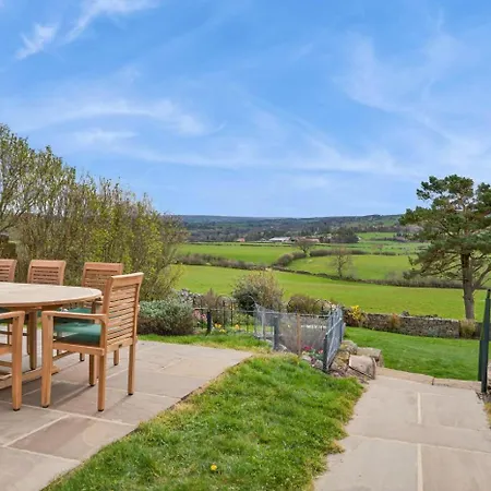4 Bed In Whitby Oc-wa965 * Lealholm